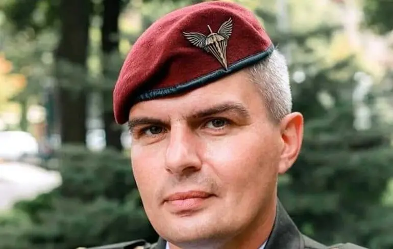 Військовослужбовець та член Національної спілки журналістів України Сергій Фісун.