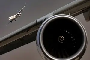 Boeing и Airbus могут спать спокойно: что мешает Китаю войти в авиабизнес — Bloomberg