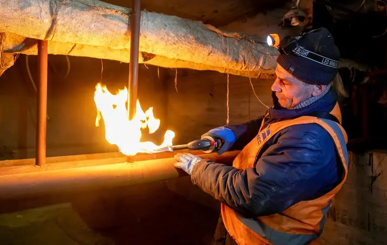 Через нічний обстріл великі міста України опинилися без тепла: де ситуація найгірша 