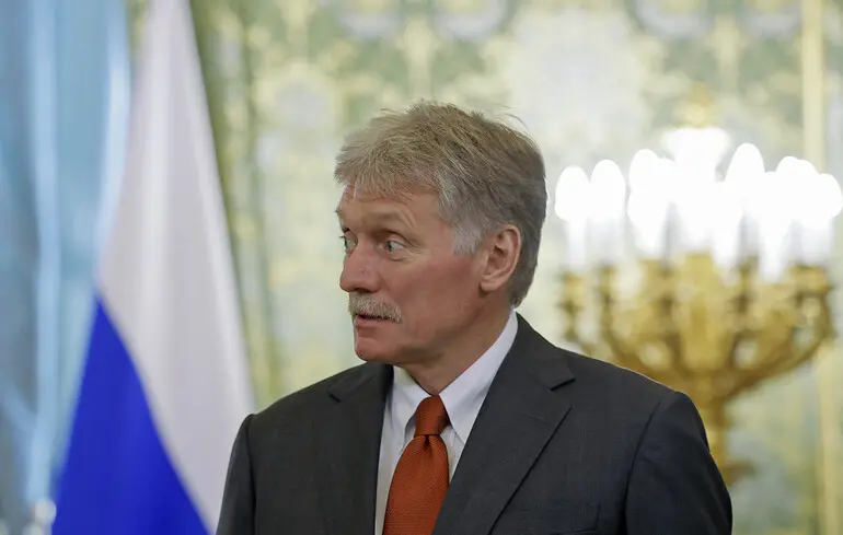 Песков заявил, что Европа разделилась на два 