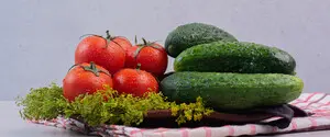 Приблизились к стоимости мяса: сколько стоят огурцы и помидоры