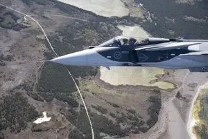 Украина хочет закупить истребители Gripen за деньги ЕС — министр обороны Швеции