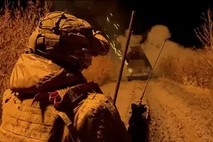 Россияне несут масштабные потери на фронте, но продолжают двигаться вперед: как это возможно