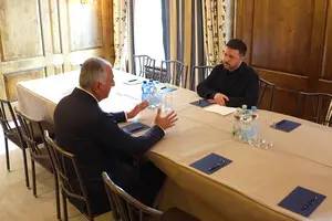Зеленский провел переговоры с принцем Ирана