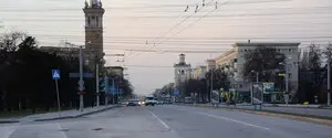 A City of Endurance: How 700,000 People Live 20 Kilometres from the Frontline