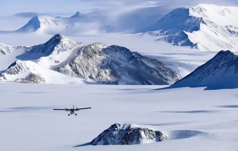 Великий сюрприз: що показали рекордні бурильні роботи під льодом Антарктиди