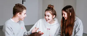 Каждый пятый подросток из прифронтовых и пострадавших регионов имеет признаки психологического неблагополучия — исследование