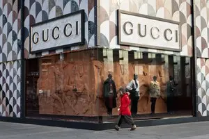 Gucci розкритикували за використання ШІ-зображень у рекламі 