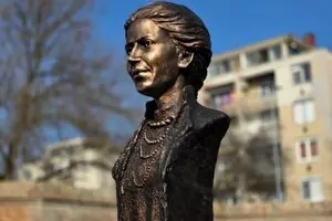 В Венгрии открыли памятник Лесе Украинке к 155-летию