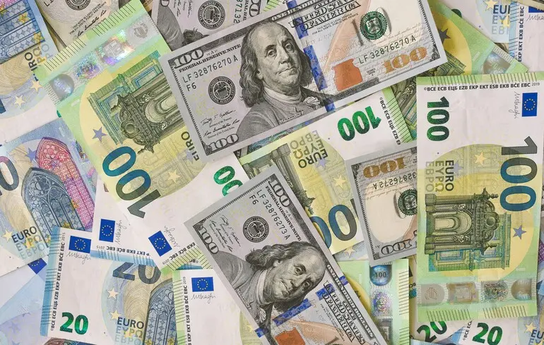 В Украине есть ряд причин для усиления оттока валюты — эксперт