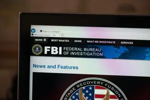 ФБР уволило агентов, которые работали над расследованием в отношении Трампа по делу о секретных документах — AP