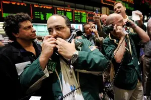 Крупнейший нефтяной кризис за десятилетие: чем обернутся удары по Ирану для мира — Reuters