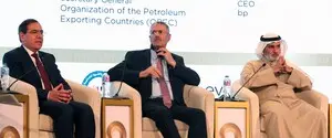 Нефть дорожает: ОПЕК+ готовится к новому увеличению добычи