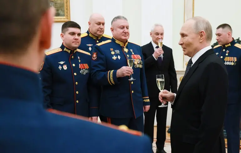 Зеленский рассказал, сколько сил сохранит Путин, если ВСУ добровольно оставят Донбасс
