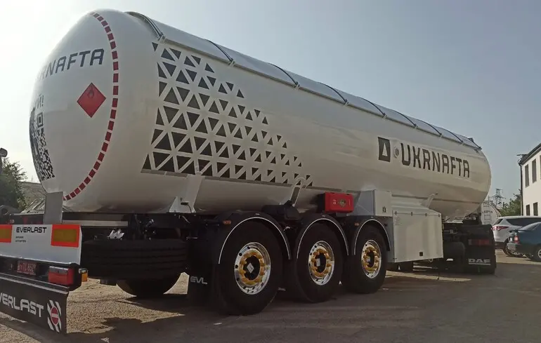 «Укрнафта» продаватиме пальне з мінімальною націнкою – уряд втрутився в ситуацію з цінами