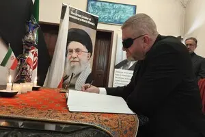 Польський євродепутат жалкує через вбивство Хаменеї та критикує операцію проти Ірану. У США попередили, що запам'ятають це