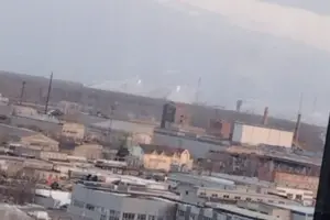 В Великом Новгороде прогремели взрывы. Под атакой оказался один из крупнейших химзаводов РФ
