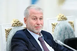 Абрамович отказался добровольно передать Украине деньги от продажи 