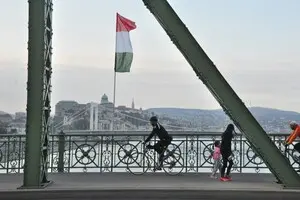 Выборы в Венгрии: партия Орбана улучшила позиции — новый опрос