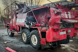 Росія двічі атакувала Золочів: шестеро рятувальників дістали поранення 