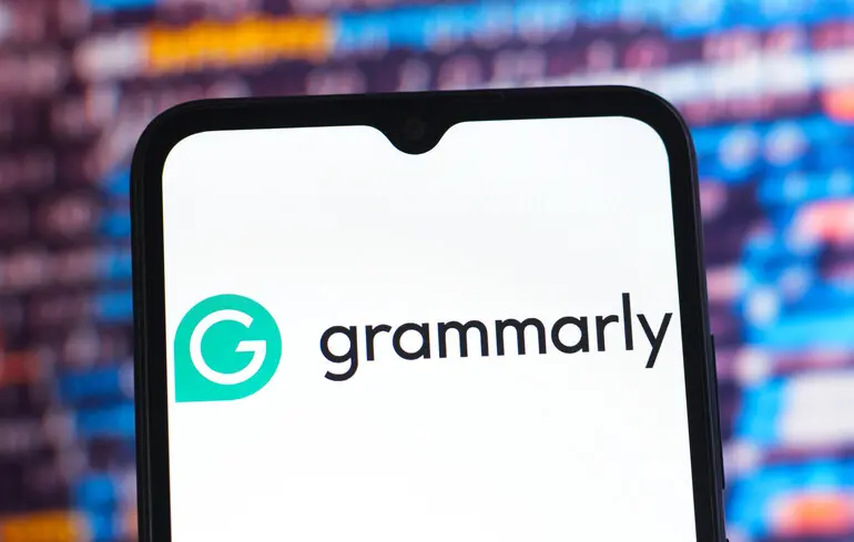 Grammarly убрал ИИ-инструмент, имитировавший известных авторов, после судебного иска