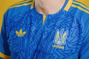 Представлена новая выездная форма сборной Украины по футболу