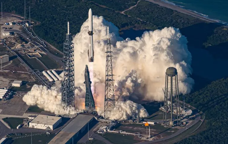 Дата-центры ИИ разместят в космосе: Blue Origin подала заявку на развертывание более 50 тысяч спутников