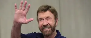 Умер звезда боевиков Чак Норрис
