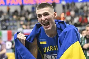 Перше золото в історії України: легкоатлет Дорощук став чемпіоном світу у стрибках у висоту