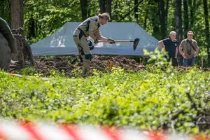 Совместная миссия Украины и Польши: стартуют поиски захоронений в селе Углы