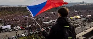 Массовые протесты в Праге: тысячи граждан выступили против правительства