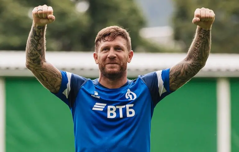 Зірковий ексфутболіст збірної України розповів, як розірвав контракт із росіянами