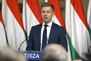 Убрать людей Орбана и посадить Сийярто: что Мадьяр обещает избирателям Венгрии