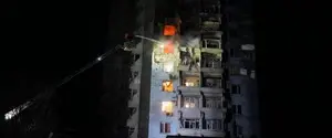 Российский дрон попал в многоэтажку в Запорожье: количество раненых растет
