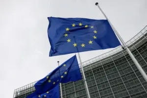 В Еврокомиссии хотят услышать объяснения от Орбана из-за возможной утечки данных с заседаний ЕС