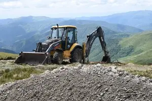 Вітряки в Карпатах: що насправді відбувається в горах?