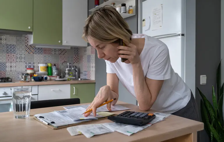 Рада разрешила не платить за коммунальные услуги владельцам поврежденного и разрушенного жилья: как это будет работать