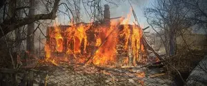 В Черниговской области дроны попали в дом, объекты энергетики и связи: есть погибший