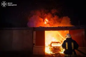 Армія РФ в Одеській області влучила дронами в будинок та енергетичний обʼєкт 