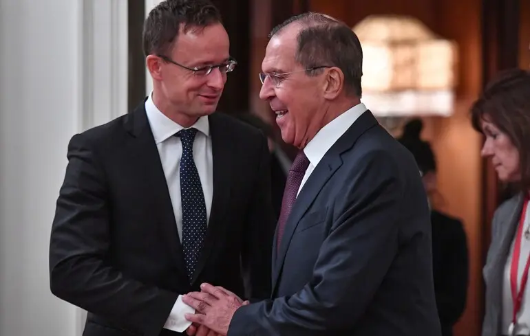 Зняття санкцій з РФ і тиск на Україну: у мережу потрапили записи розмов Сійярто і Лаврова