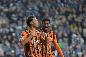 Футболисты 