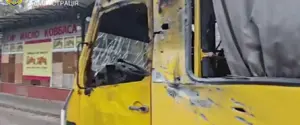 Росіяни скинули вибухівку на маршрутку в Херсоні
