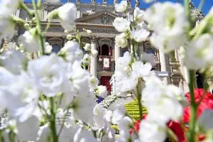 Пасха в Ватикане: Папа Римский предостерег человечество от 