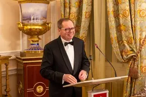 В Британии решили действовать жестче против 