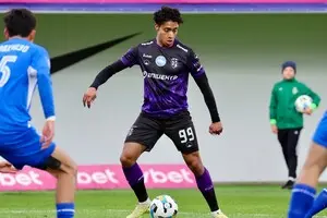 Футболист клуба УПЛ забил победный гол и был удален с поля после празднования