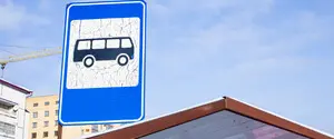 В Харькове дрон ударил возле остановки транспорта, есть пострадавшие