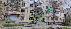 РФ полчаса непрерывно била по Херсону, погибли и пострадали люди: видео последствий