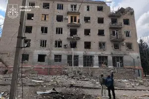 Россияне сбросили авиабомбы на центр Краматорска: десять раненых