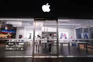 Apple розробляє окуляри з ШІ: чотири стилі оправ і нова система камер