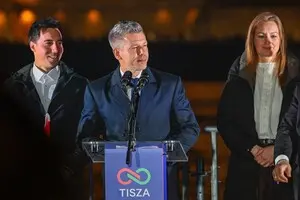 Петер Мадяр закликав президента Угорщини піти у відставку та анонсував перші закордонні візити